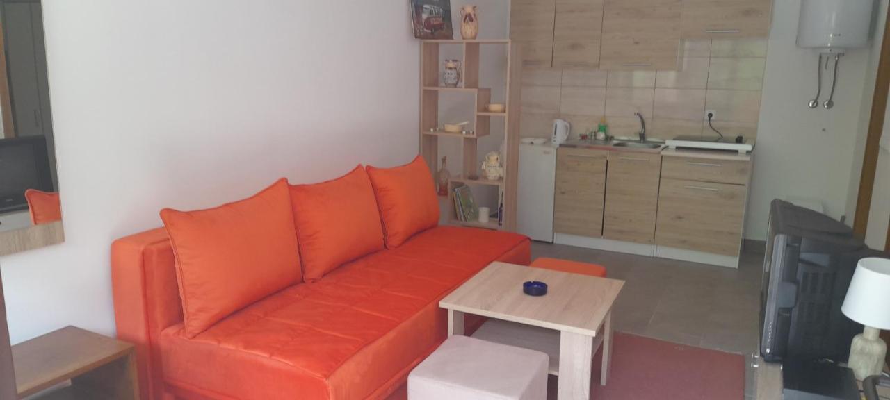Apartman Nesa Boracko Jezero Konjic Exteriör bild
